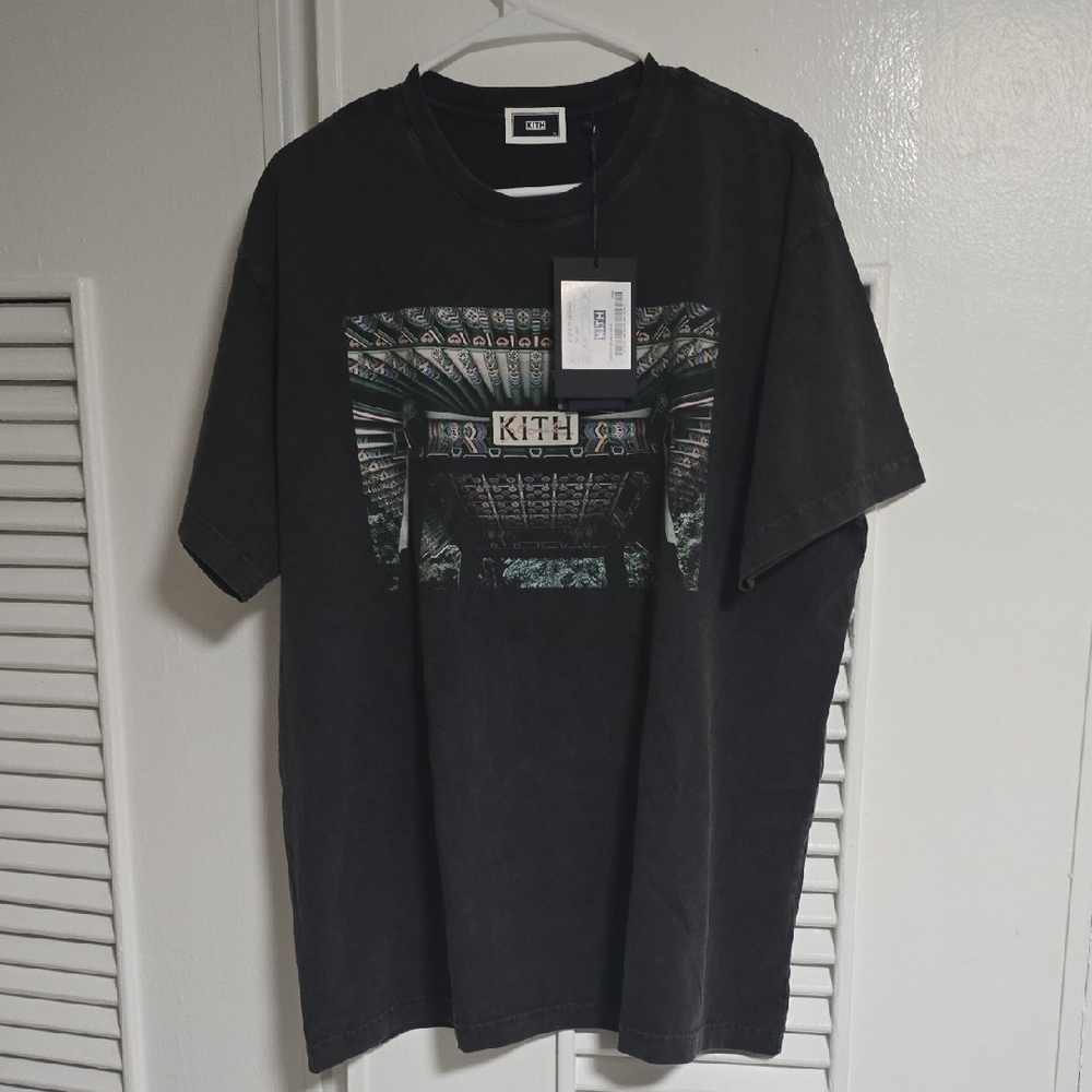 Kith Seoul Exclusive Tee - Size XL